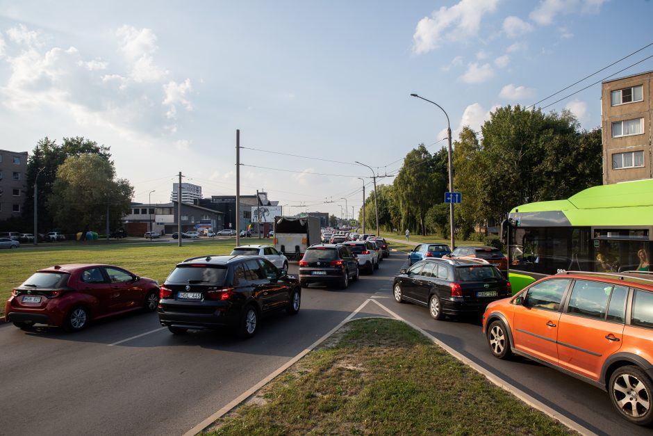 Išgirdo kauniečių prašymą – judrioje vietoje nubraižė korį