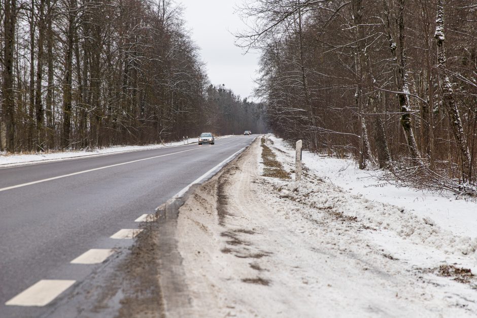 Viso kelio rekonstrukciją gaubia migla