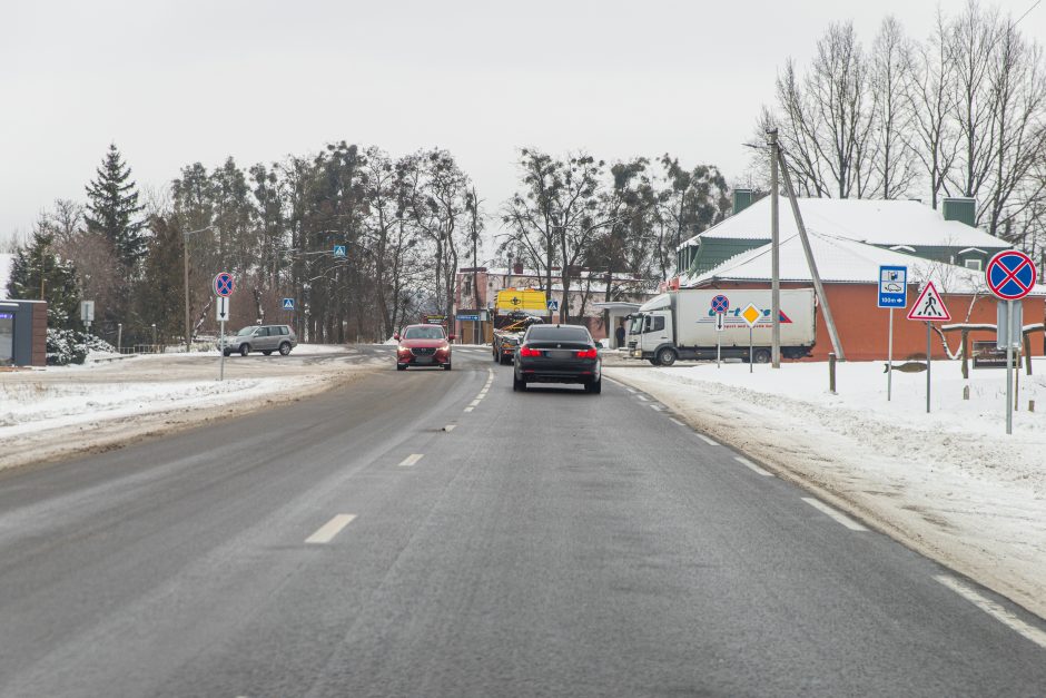 Viso kelio rekonstrukciją gaubia migla