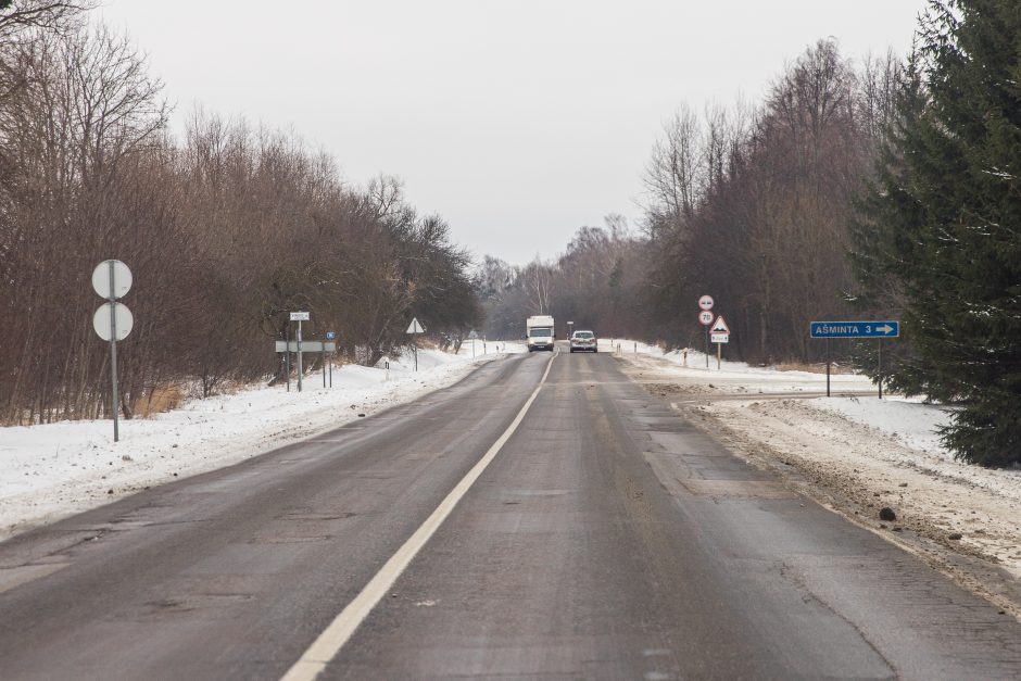 Viso kelio rekonstrukciją gaubia migla