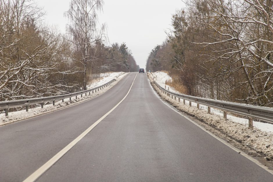 Viso kelio rekonstrukciją gaubia migla