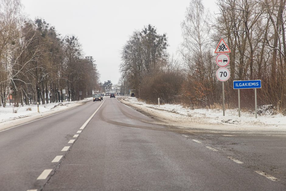 Viso kelio rekonstrukciją gaubia migla