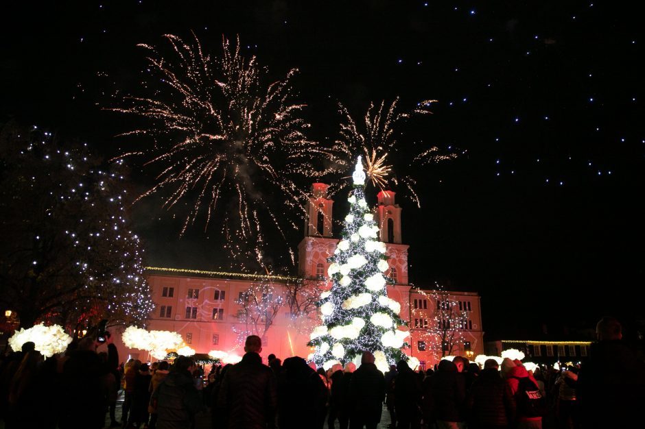 Kalėdų eglutės įžiebimas Kaune: šventinio koncerto transliacija – ir „Kauno dienos“ portale!