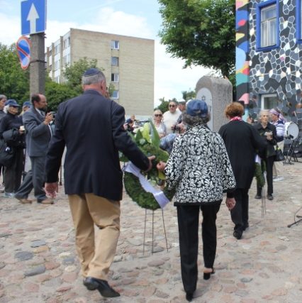 Holokausto tragediją prisiminęs V. Landsbergis: pasistenkime, kad tai nepasikartotų