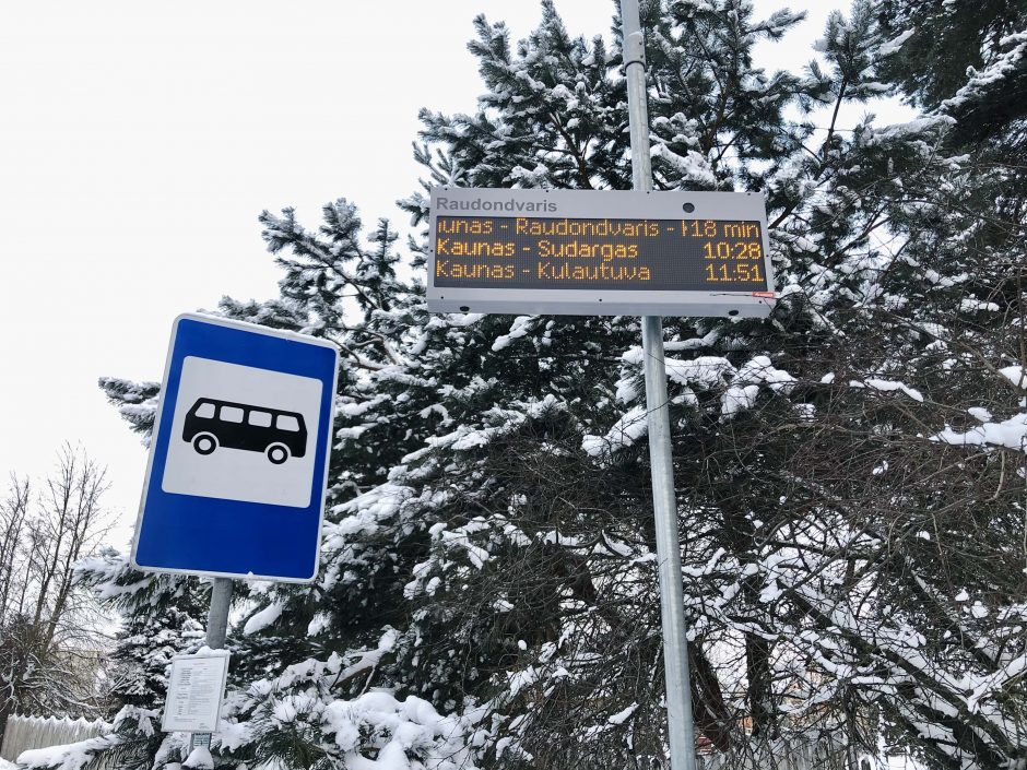 Pakaunės viešojo transporto stotelėse – moderni informavimo sistema