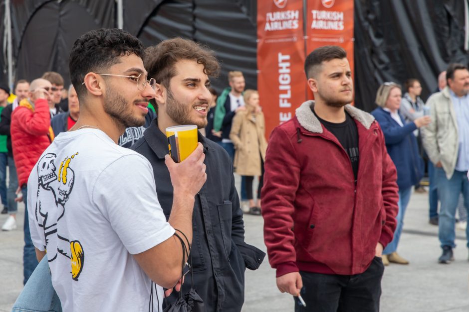 Nuotaikos Eurolygos fanų zonoje: užburia puiki atmosfera 