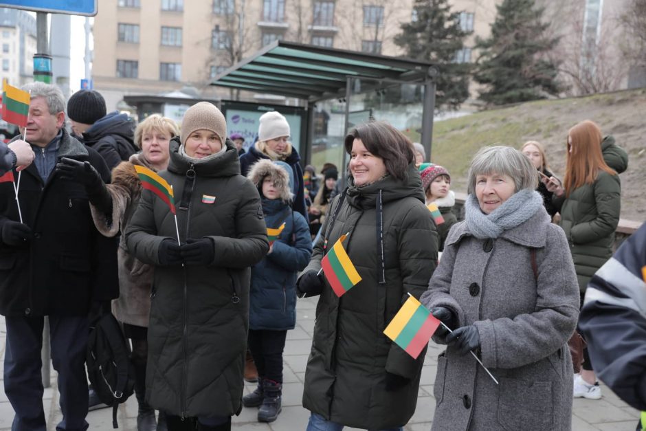 Vasario 16-ąją iš sostinės kontrolierių rankų –  patriotinės dovanėlės