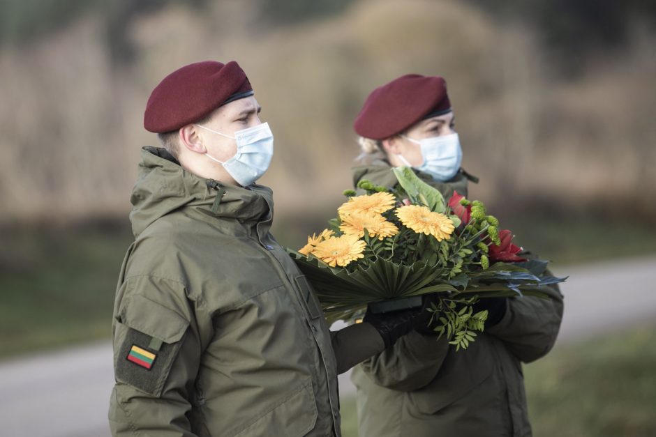 Atidengtas paminklas Giedraičių mūšiui atminti