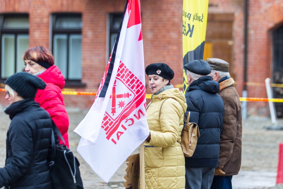 Prie Kauno savivaldybės šančiškiai surengė triukšmingą protestą