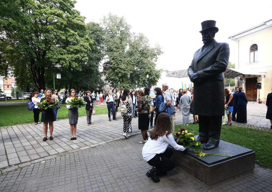 Mokslo metų pradžia miestą pripildė klegesio