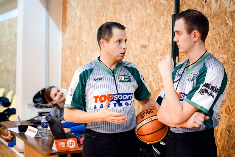 Kauno krepšinio teisėjų mokykla kviečia mokytis teisėjauti