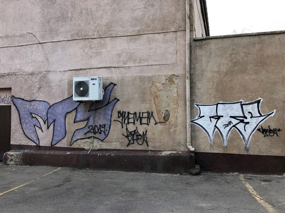 Uostamiesčio grafitininkai varo į neviltį