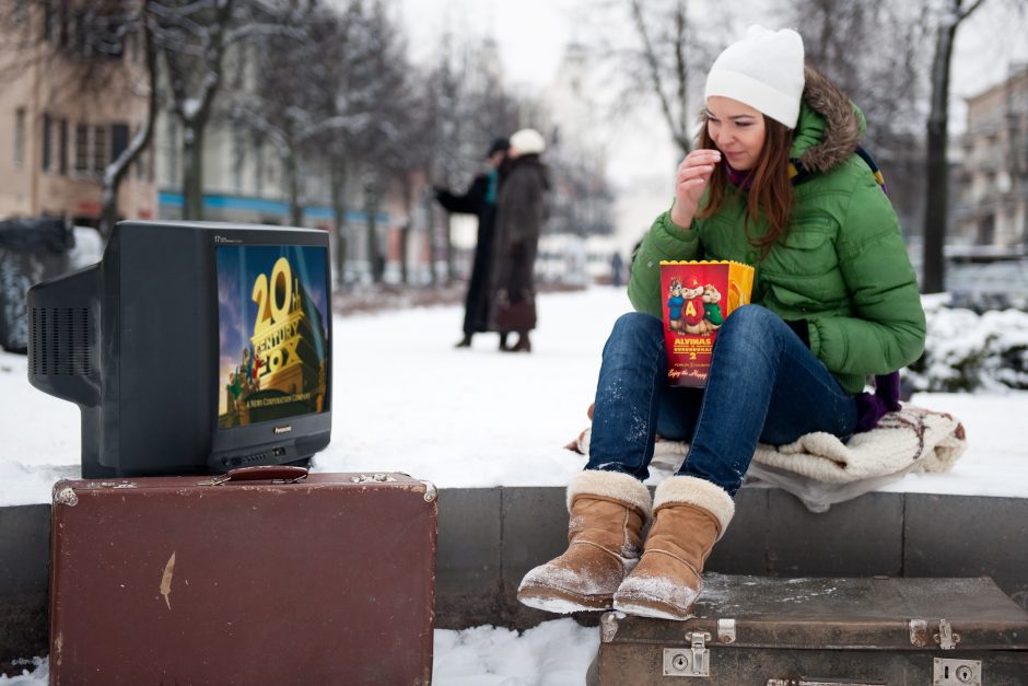 Apklausa: televiziją žiūri 97 proc. lietuvių 