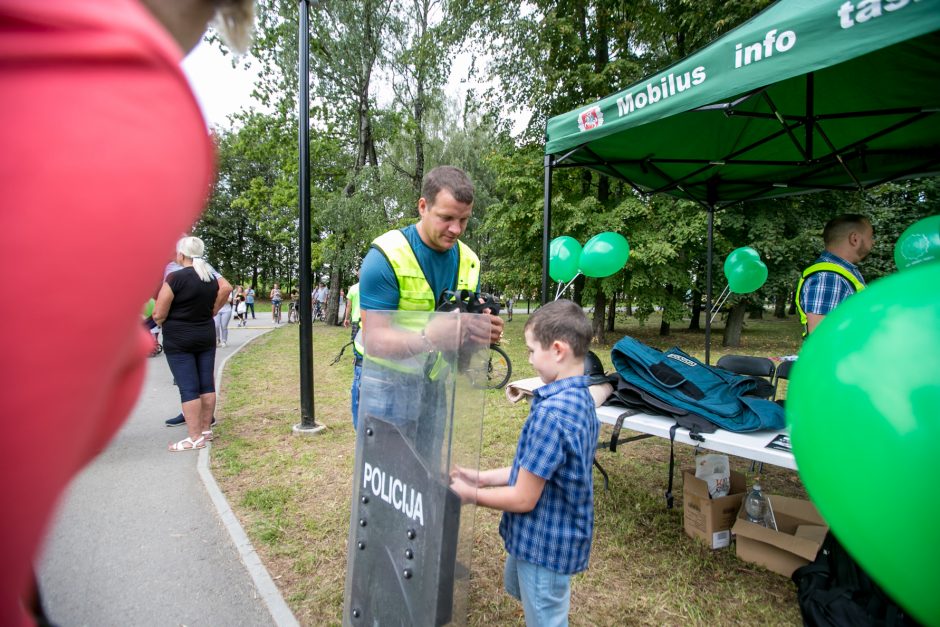 Kauniečiai rinkosi apžiūrėti sutvarkyto Dainavos parko