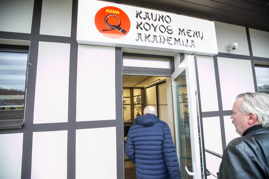 Kauno kovos menų akademijoje dundės japoniškas būgnas