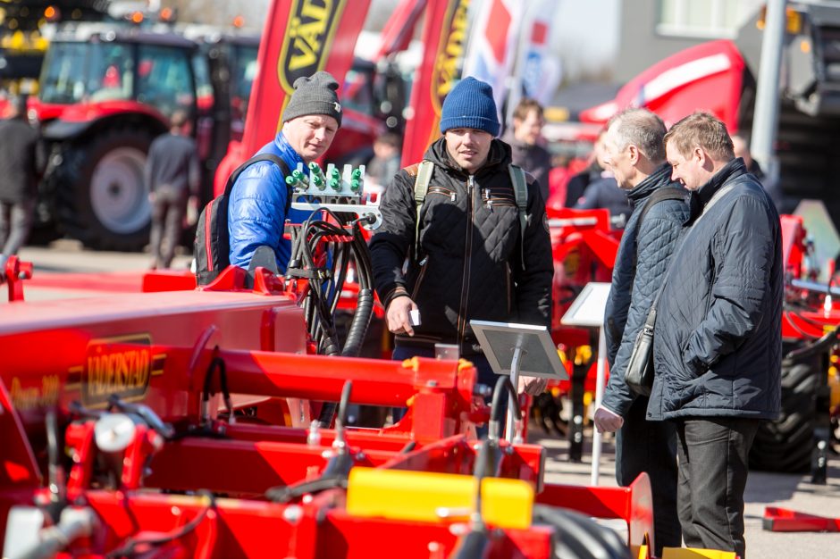 Parodoje „Ką pasėsi...2019“ vėl išsirikiavo brangi ūkio technika