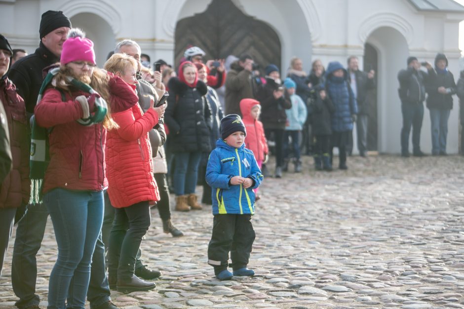 Rumšiškės virto mūšio lauku: Napoleono patrankos paskandino muziejų dūmuose