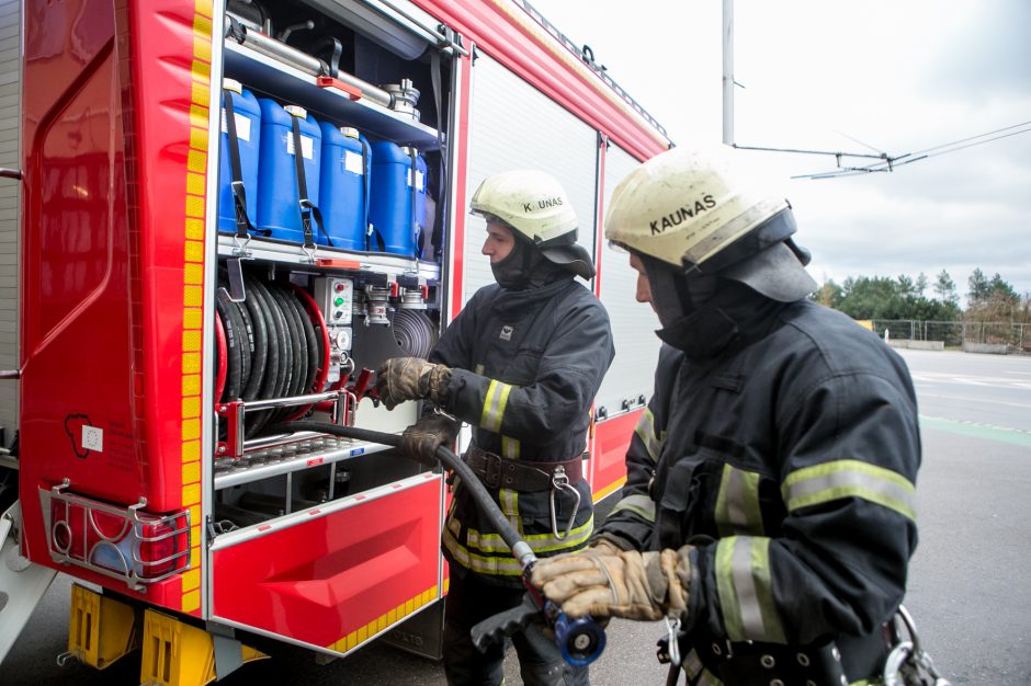 Ugniagesiai: per šventes – mažiau nelaimių, bet jos skaudesnės