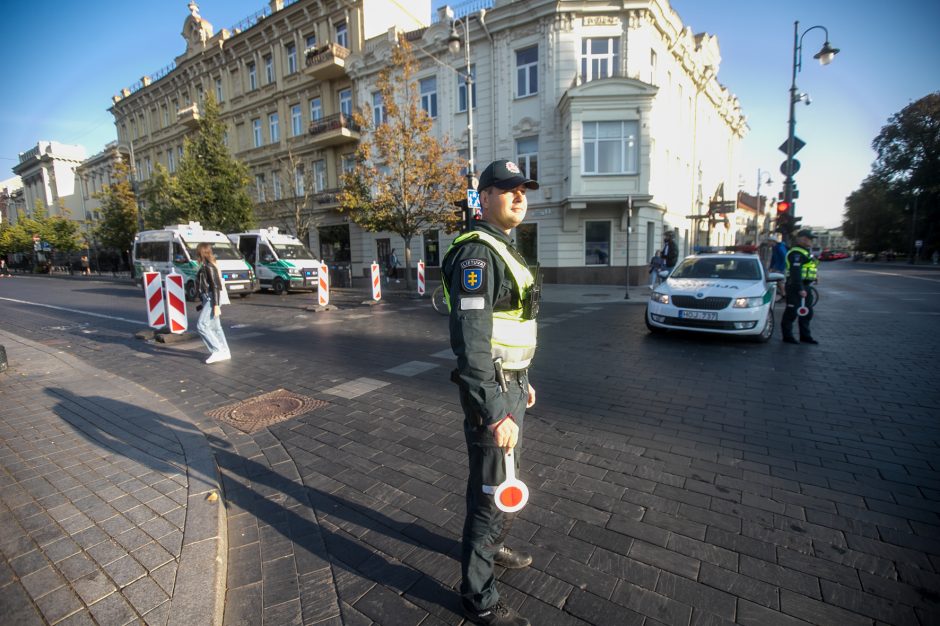 Policija pasirengė mitingui: centre – sustiprintos policijos pajėgos, įtartini asmenys bus tikrinami