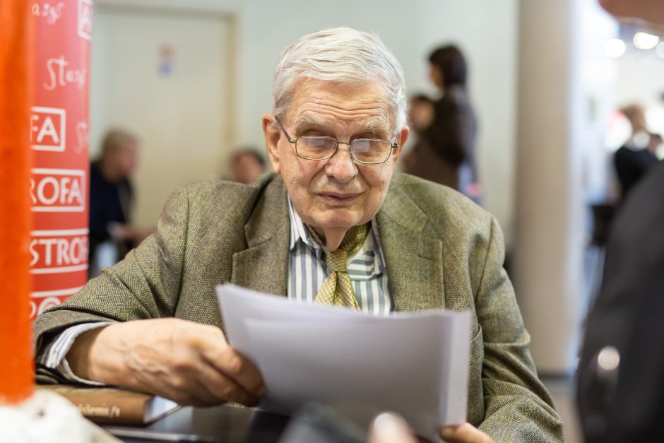 Vilniuje apdovanoti geriausi knygų kūrėjai