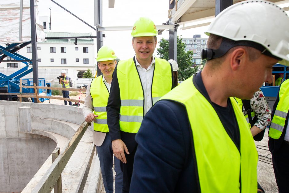 Lazdynų baseinas duris atvers kitais metais?