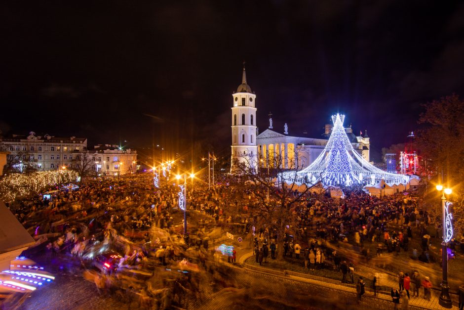 Vilniuje karūnuota pagrindinė šalies eglė