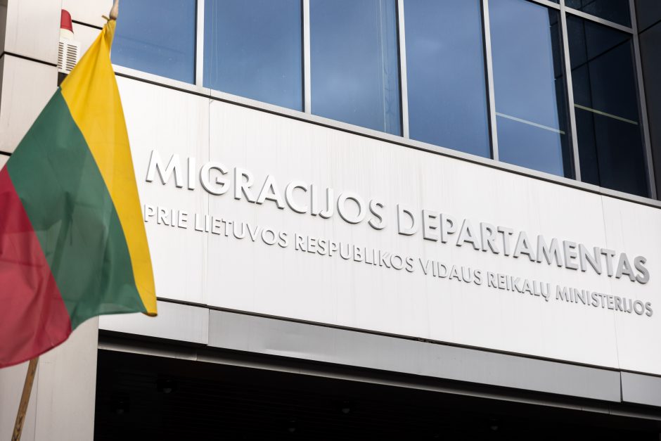 Migracijos departamentas: į Lietuvą atvykstantys užsieniečiai šalyje užsibūna ilgiau