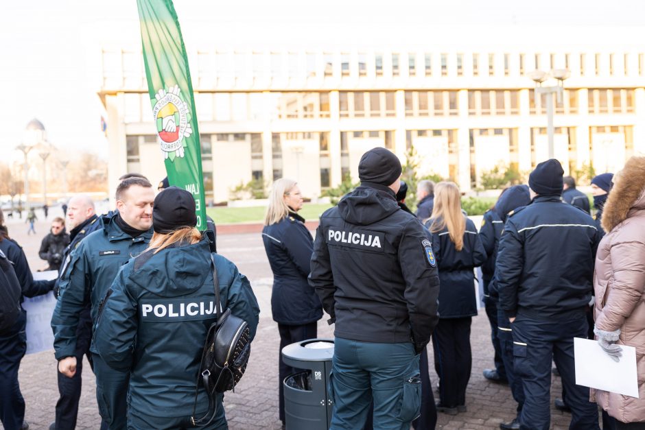 Įkalinimo įstaigų darbuotojų protestas