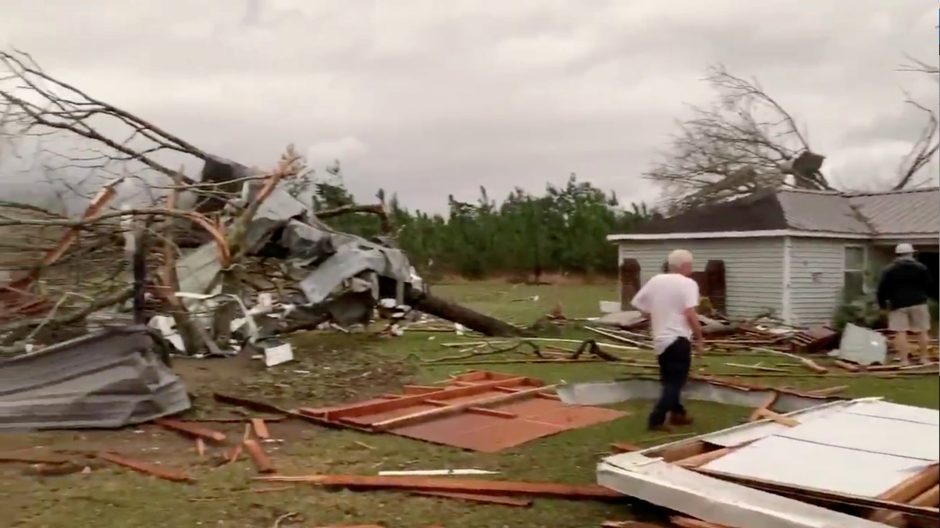 Alabamoje siautėjo mažiausiai 22 gyvybes nusinešęs tornadas