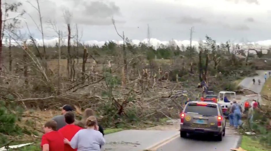 Alabamoje siautėjo mažiausiai 22 gyvybes nusinešęs tornadas