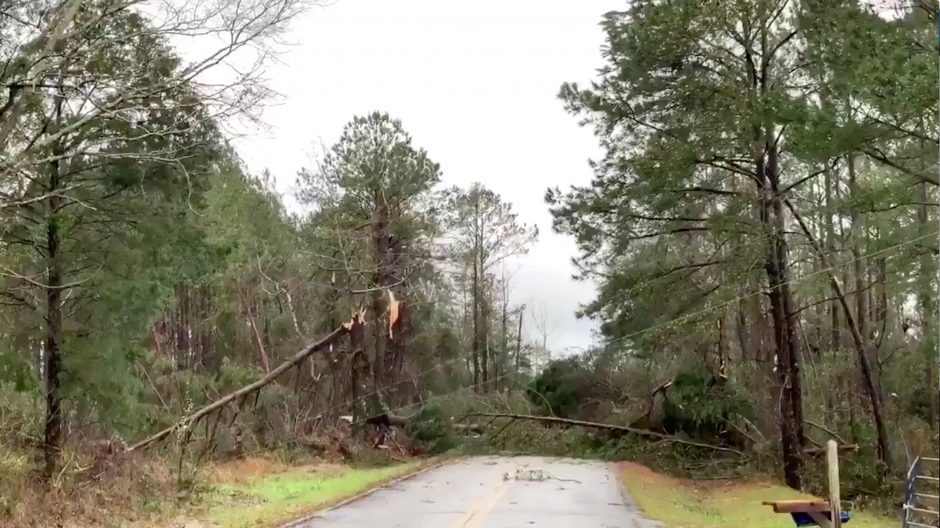 Alabamoje siautėjo mažiausiai 22 gyvybes nusinešęs tornadas