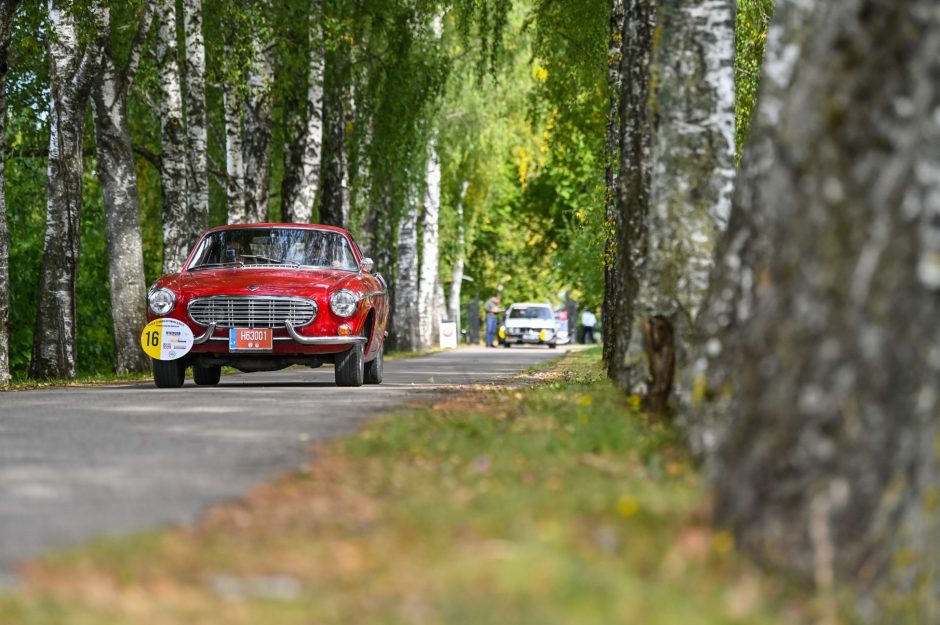 Istoriniai automobiliai riedės pietų ir pietryčių Lietuvos keliais