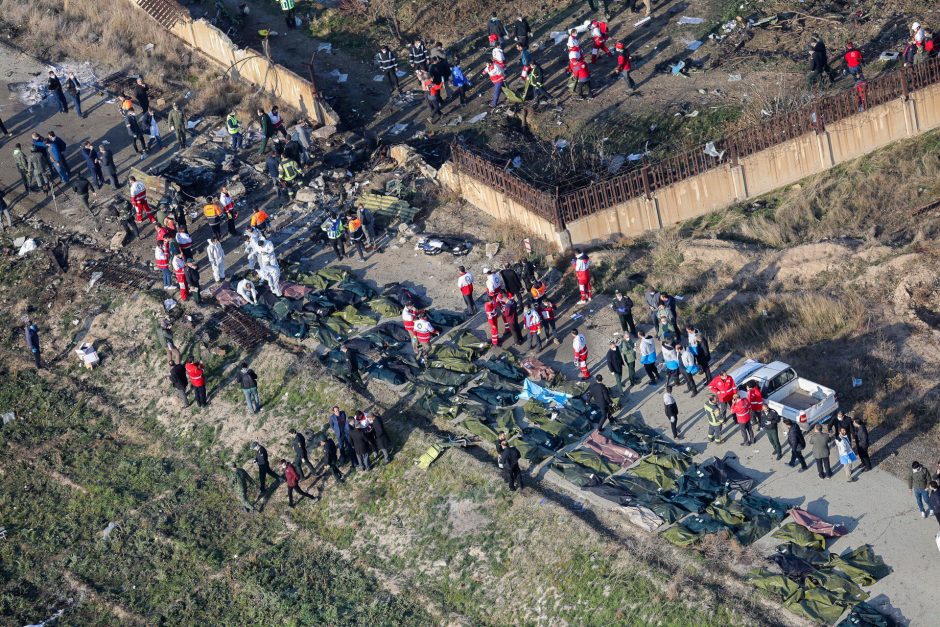 Teheranas: prieš suduždamas Ukrainos lėktuvas buvo pasukęs atgal