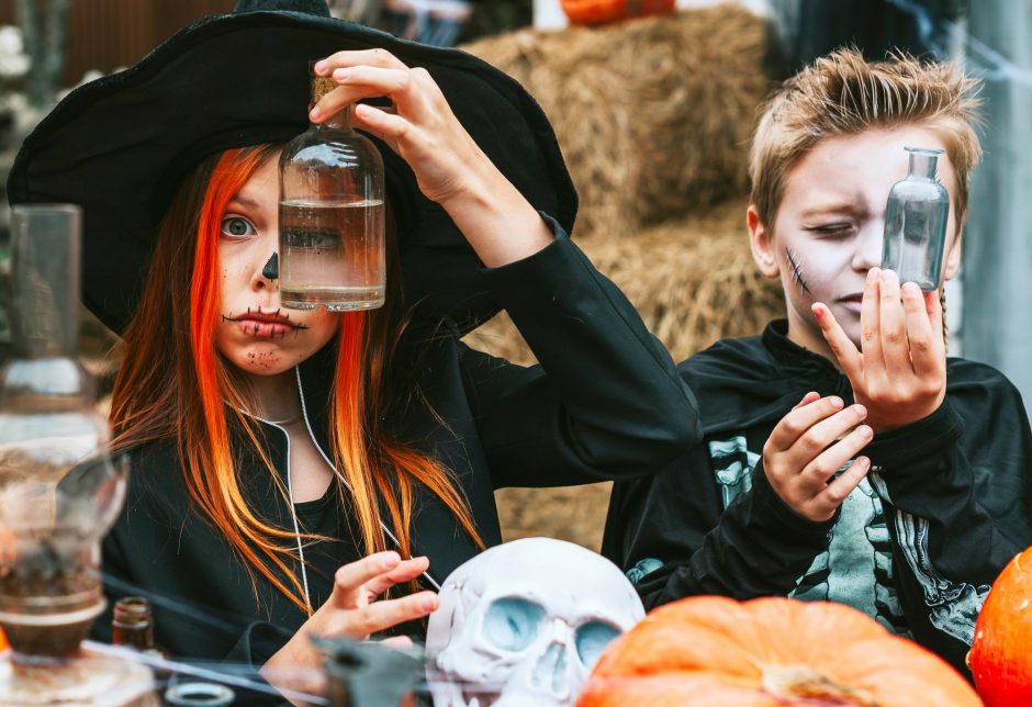 Etninės kultūros globos taryba kritikuoja Heloviną, ragina grįžti prie Vėlinių papročių