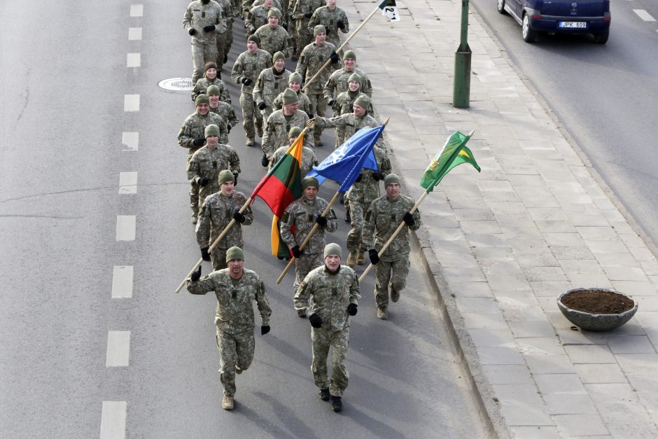 Įstojimo į NATO metinių proga – kariškių bėgimas