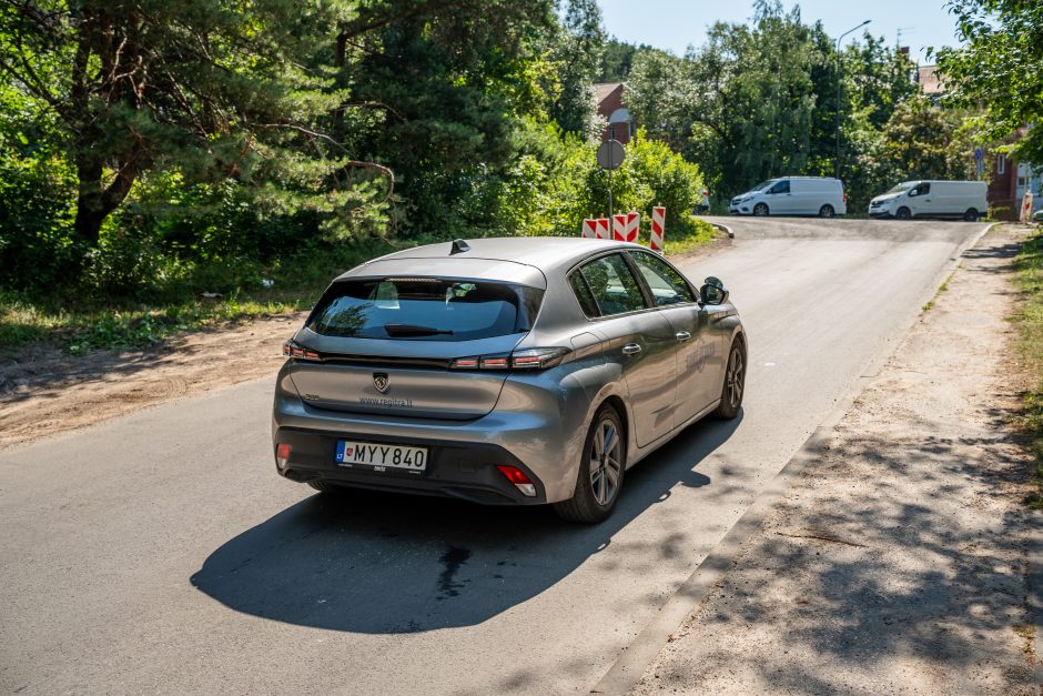 Automobilio „Regitroje“ niekaip neįregistruojanti šeima: tapome situacijos įkaitais