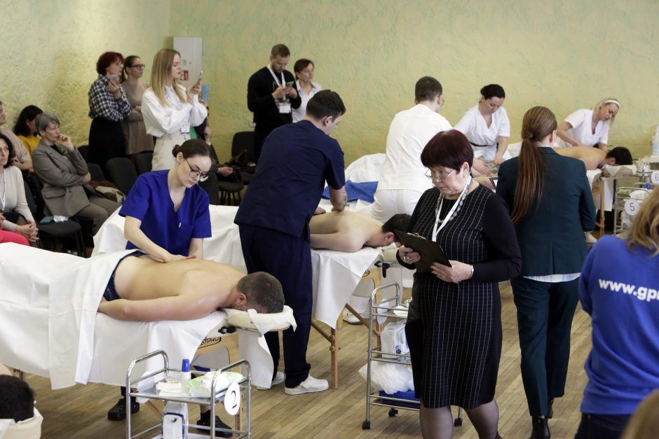 Klaipėdos profesinio mokymo centre išrinkti geriausi masažuotojai