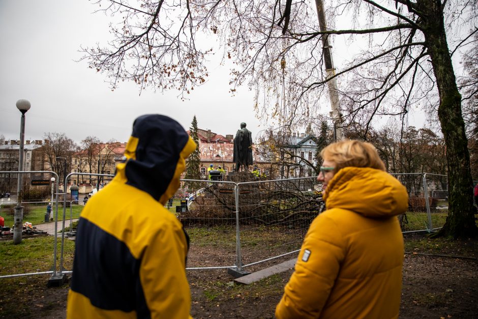 A. Užkalnis: P. Cvirka paminklu buvo įvertintas už tai, kad atvežė į Lietuvą Stalino saulę