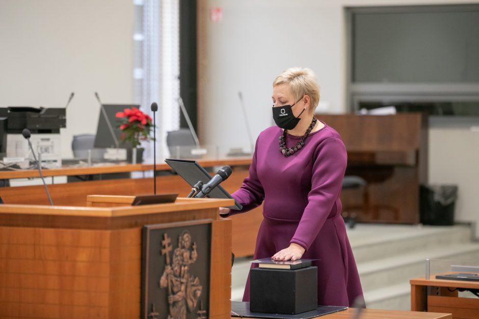 Vilniaus savivaldybėje prisiekė devyni nauji Tarybos nariai 