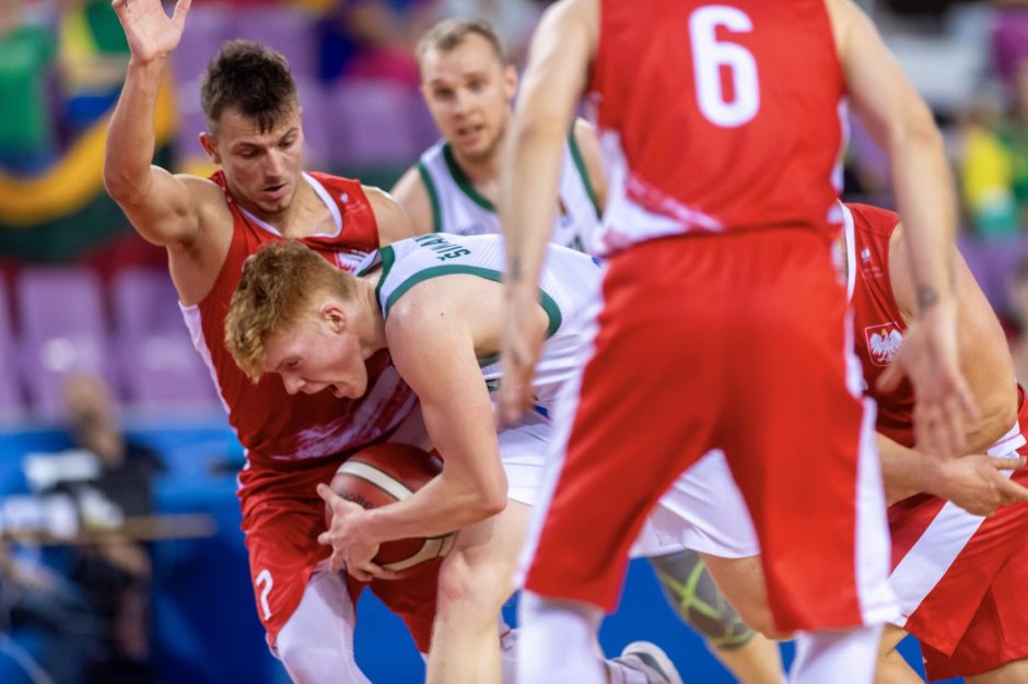 Lietuvos kurtieji krepšininkai metimu su sirena žengė į pasaulio čempionato pusfinalį