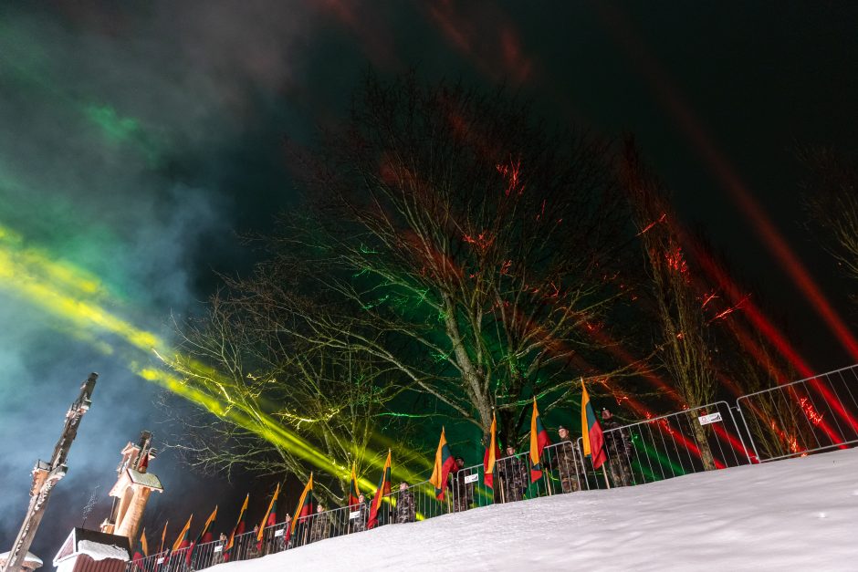 Lietuva mini Laisvės gynėjų dieną: pagerbsime Sausio 13-osios aukų atminimą