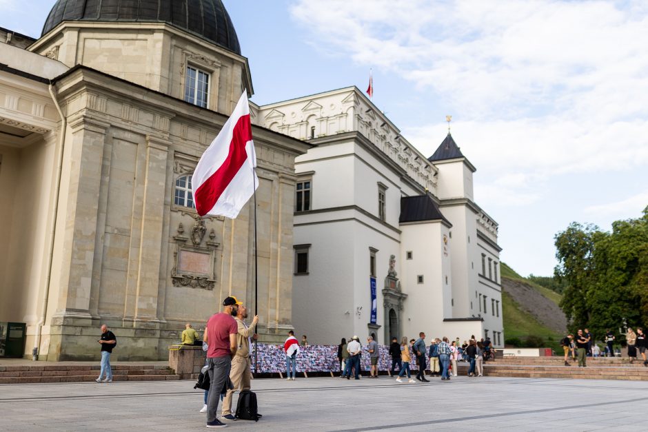 A. Lukašenkos „apgaulę“ minintys baltarusiai: mes nekalti, kad valdžią užgrobė psichopatas