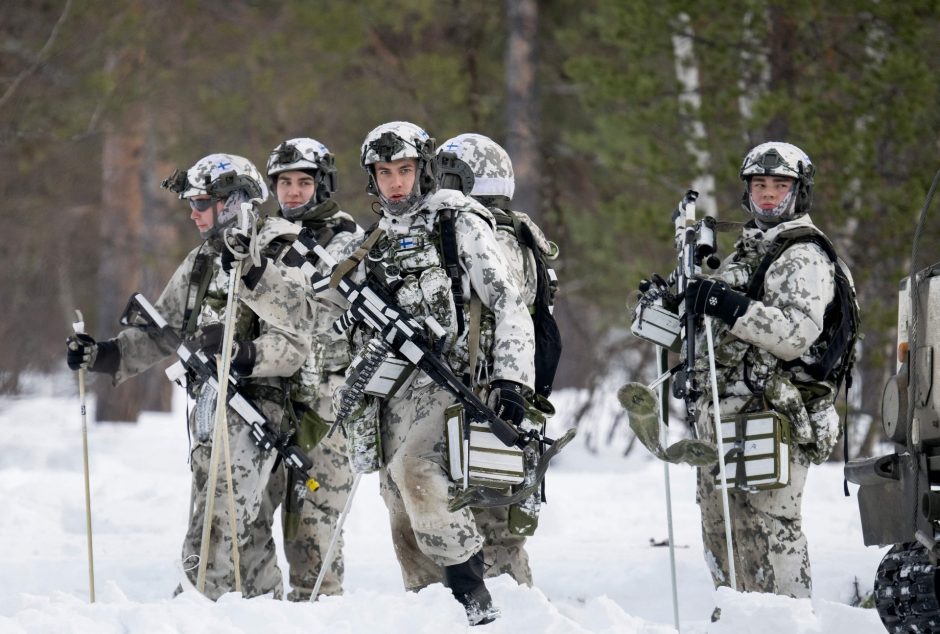 Norvegija, Švedija ir Suomija susitarė sukurti Arkties karinio transporto koridorių