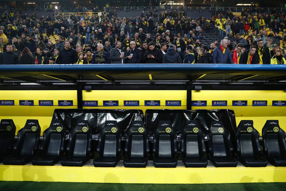 Vokietijoje sprogimai kliudė Dortmundo „Borussia“ autobusą, sužeistas žaidėjas