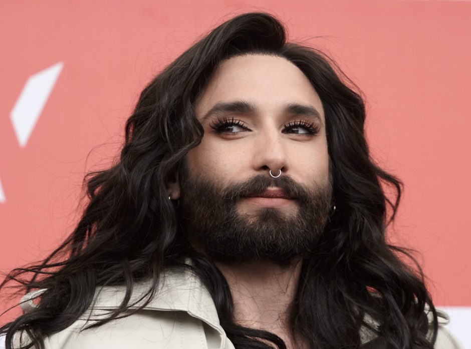 Austrijos žvaigždė Conchita atšaukė pasirodymą Edinburge dėl vizų ginčo