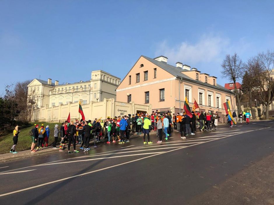 Originaliai: bėgikai Kaune ir užsienyje savo maršrutais braižo Gediminaičių stulpus