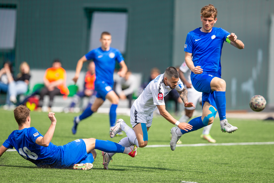 A lygos futbolininkai vilniečius baudė galingai