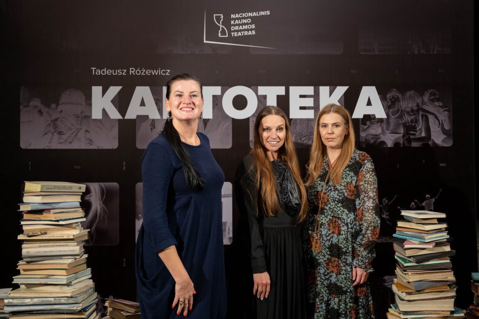 Į Nacionalinio Kauno dramos teatro premjerą „Kartoteka“ atvyko kultūros atstovai ir politikai  