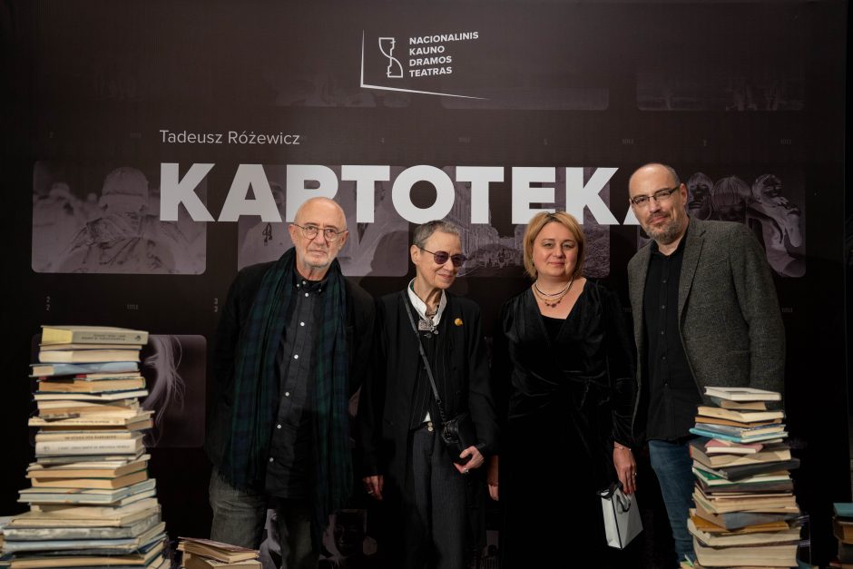 Į Nacionalinio Kauno dramos teatro premjerą „Kartoteka“ atvyko kultūros atstovai ir politikai  