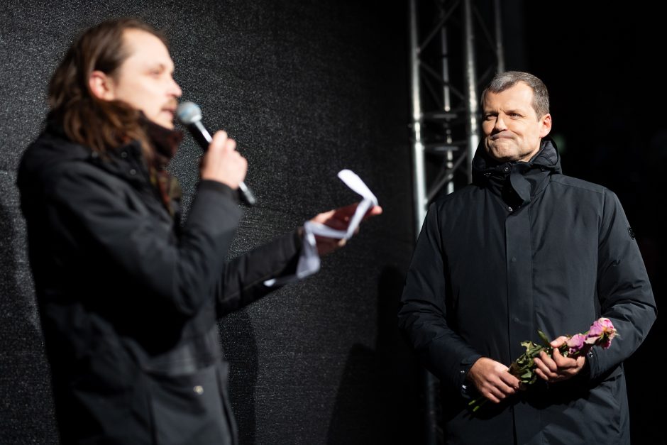 „Spaudimą palaikyti“: tūkstančiai žmonių vėl reiškė protestą koalicijai su „aušriečiais“